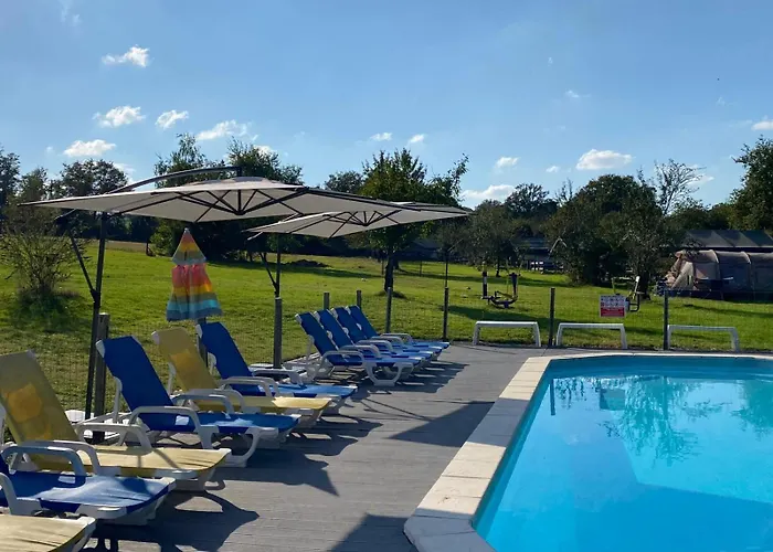 Comfort Safari Tent With Terrace On Nature In France Роскошный шатер