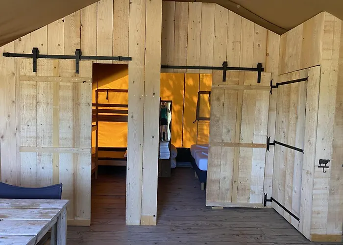 Comfort Safari Tent With Terrace On Nature In France Роскошный шатер